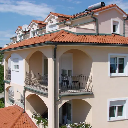 Pansion Dragica Apartment Rab Town