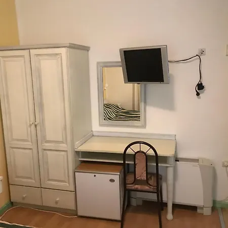 Pansion Dragica Apartment Lopar