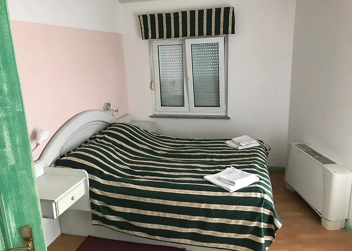 Pansion Dragica Apartamento Rab Town