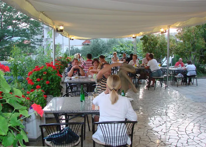 Pansion Dragica Apartamento Rab Town